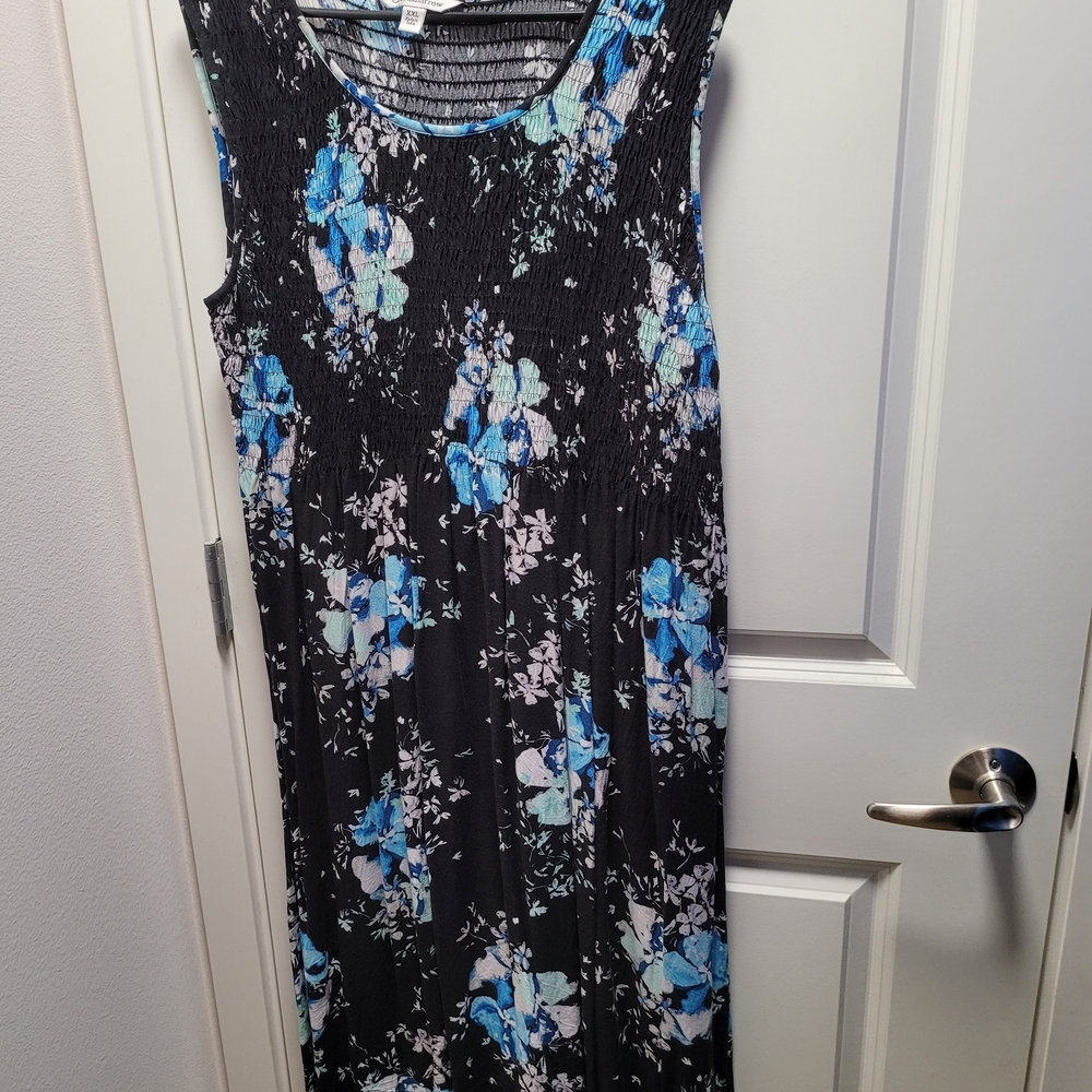 Croft & Barrow Blue and Black Patterned Dress